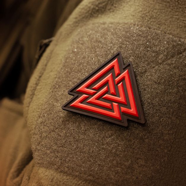M-Tac нашивка Валькнут ПВХ чорний/червоний