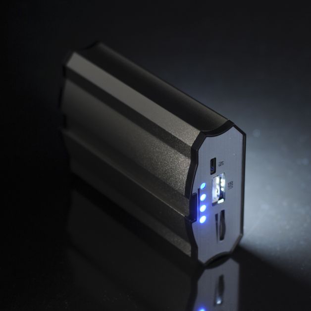 M-Tac ліхтар-батарея 21 LED/6000 mAh