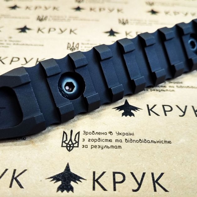 Крук рейка Пикатинни с креплением M-Lok черная (6 слотов, 1 скос)
