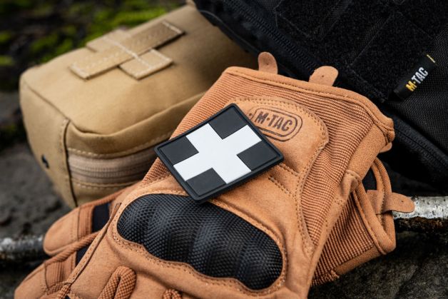 M-Tac нашивка Medic Cross Square ПВХ черный/серый