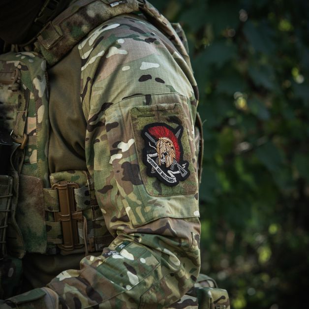 M-Tac нашивка шлем Vivere Est Militare (вышивка)